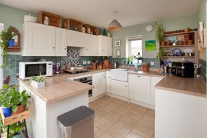 Kitchen- click for photo gallery